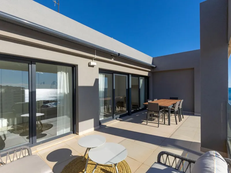 PENTHOUSE WITH SEA VIEWS IN PANORAMA MAR 3 BED. 2 BATHS. GARAGE + STORAGE INCLUDED. AREA OF 139 M2.