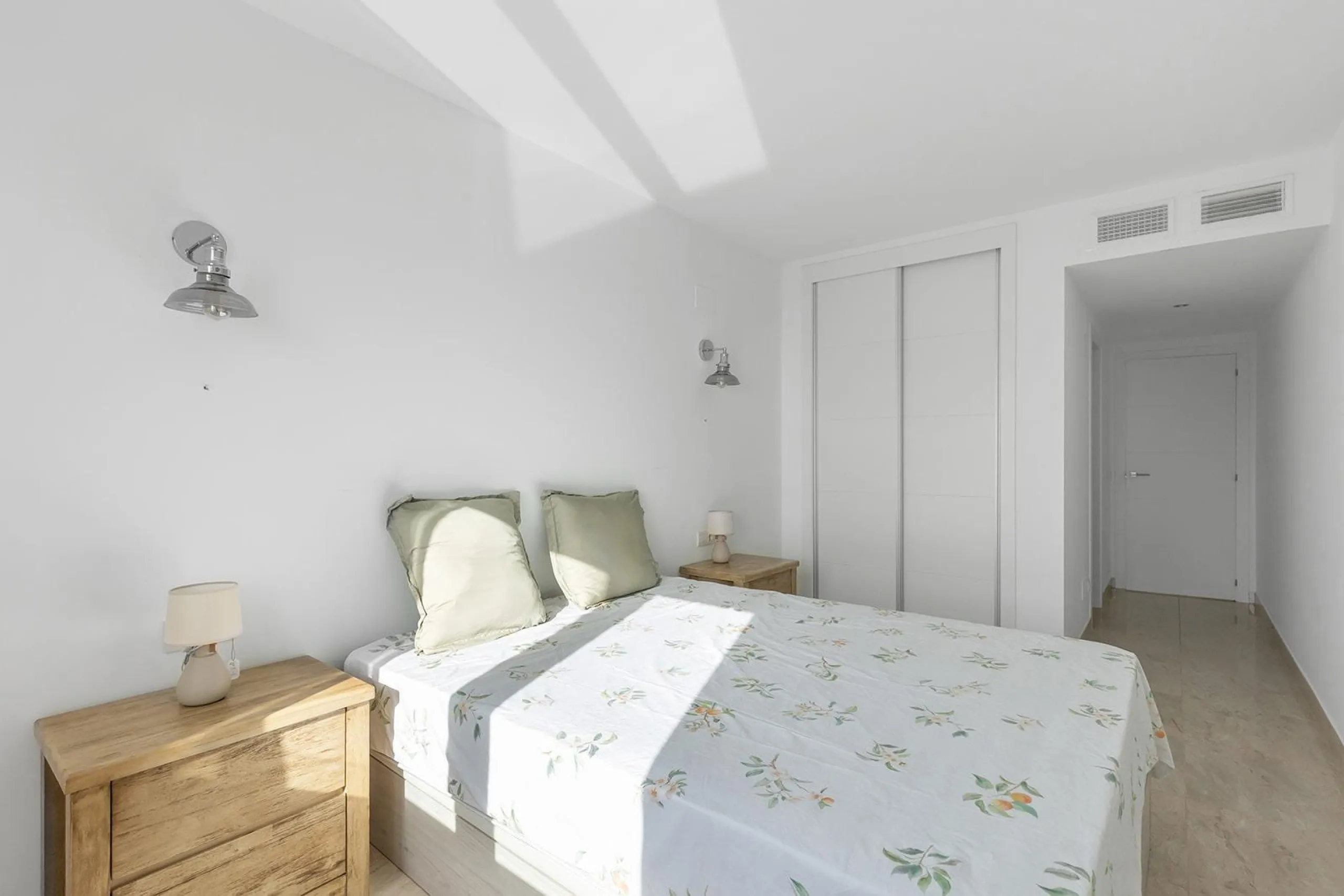 PENTHOUSE WITH SEA VIEWS IN PANORAMA MAR 3 BED. 2 BATHS. GARAGE + STORAGE INCLUDED. AREA OF 139 M2.