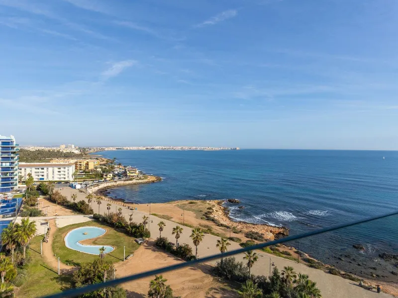 PENTHOUSE WITH SEA VIEWS IN PANORAMA MAR 3 BED. 2 BATHS. GARAGE + STORAGE INCLUDED. AREA OF 139 M2.