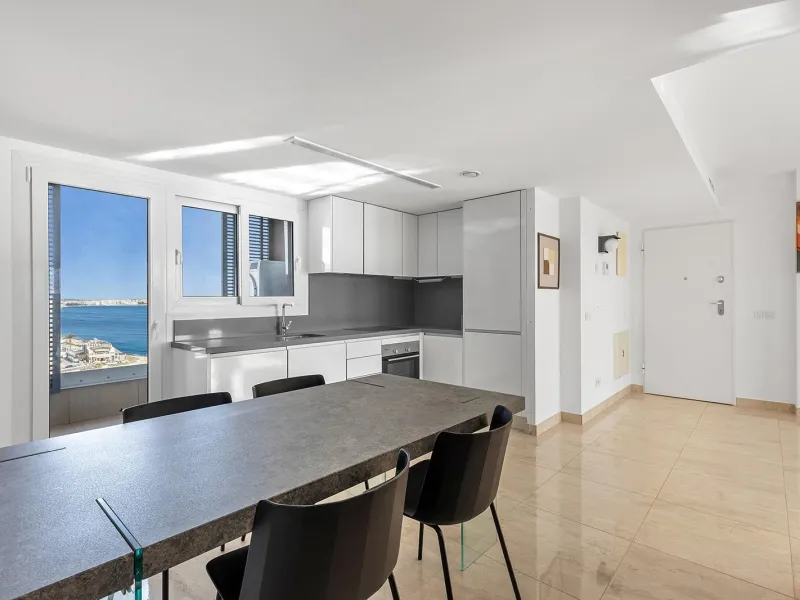 PENTHOUSE WITH SEA VIEWS IN PANORAMA MAR 3 BED. 2 BATHS. GARAGE + STORAGE INCLUDED. AREA OF 139 M2.