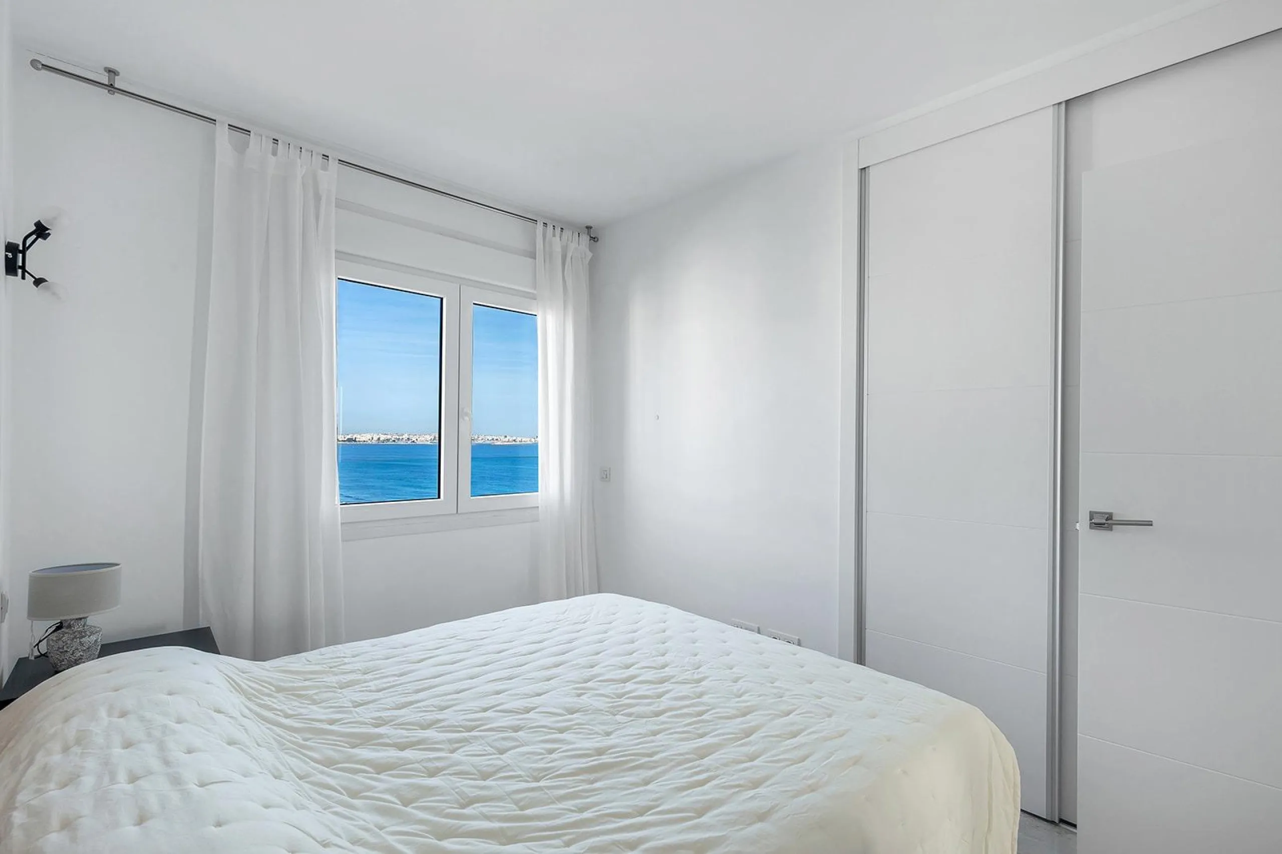 PENTHOUSE WITH SEA VIEWS IN PANORAMA MAR 3 BED. 2 BATHS. GARAGE + STORAGE INCLUDED. AREA OF 139 M2.