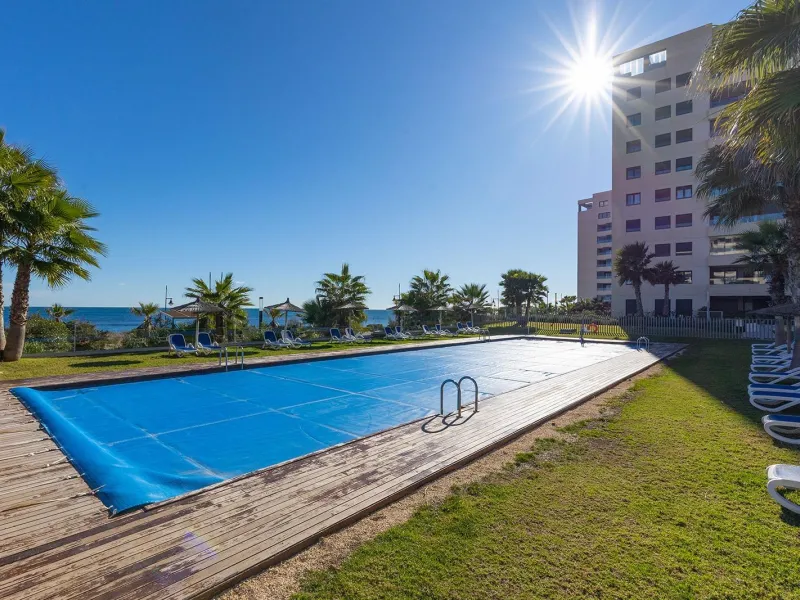 PENTHOUSE WITH SEA VIEWS IN PANORAMA MAR 3 BED. 2 BATHS. GARAGE + STORAGE INCLUDED. AREA OF 139 M2.