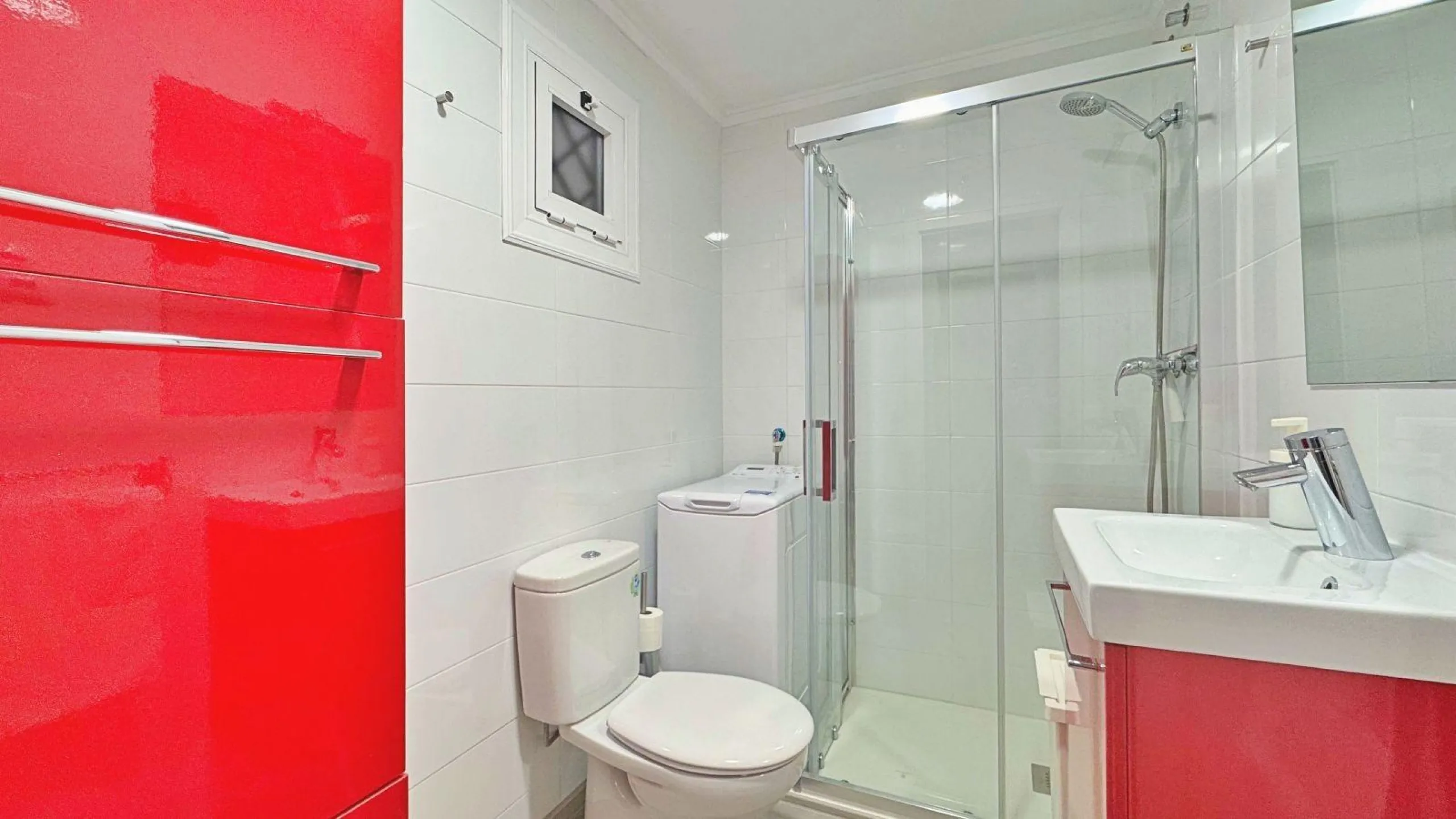 APARTMENT WITH LARGE TERRACE AND COMMUNITY SWIMMING POOL IN LA MATA. 1 BED. 1 BATH. AREA OF 45 M2.