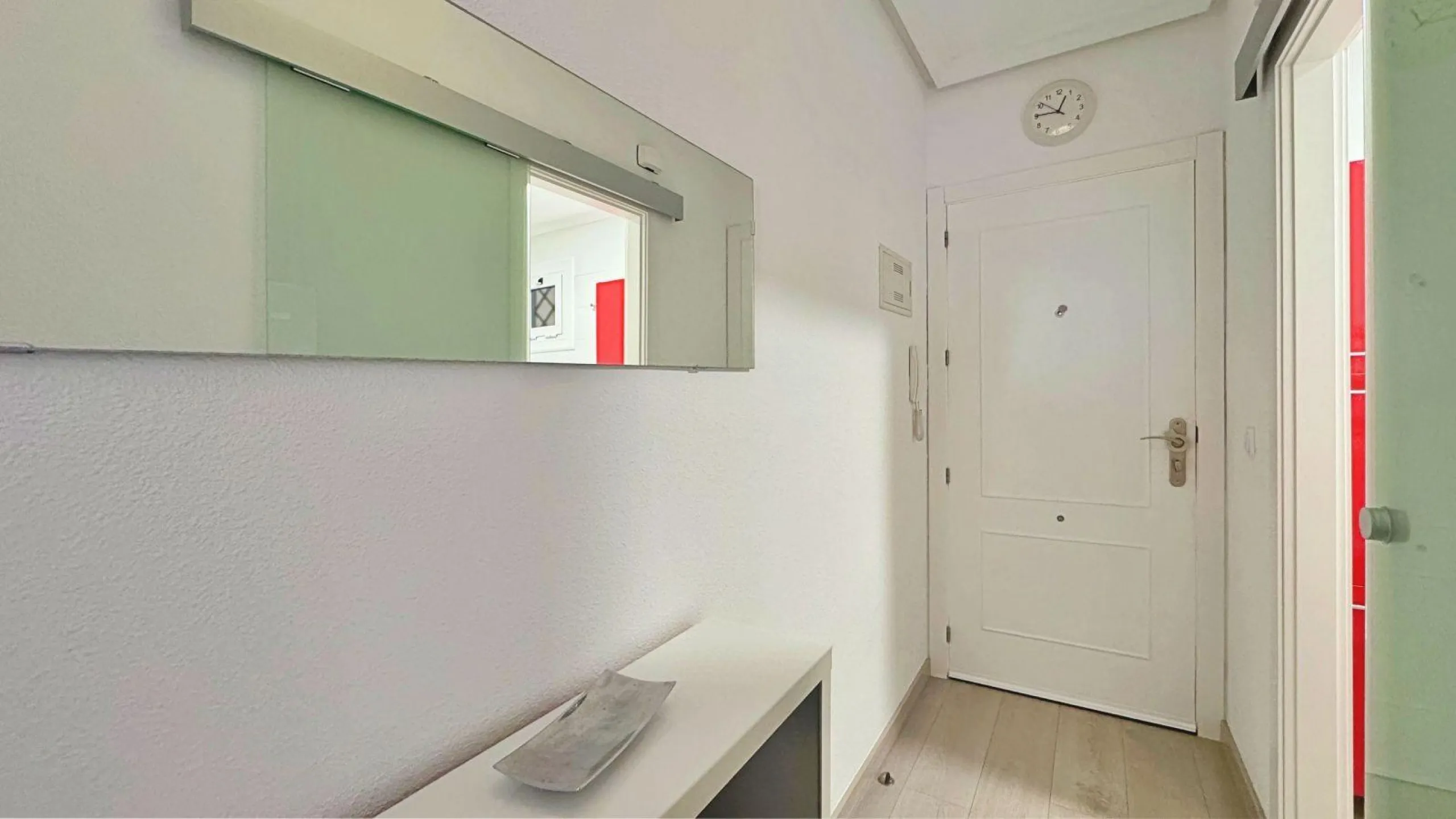 APARTMENT WITH LARGE TERRACE AND COMMUNITY SWIMMING POOL IN LA MATA. 1 BED. 1 BATH. AREA OF 45 M2.
