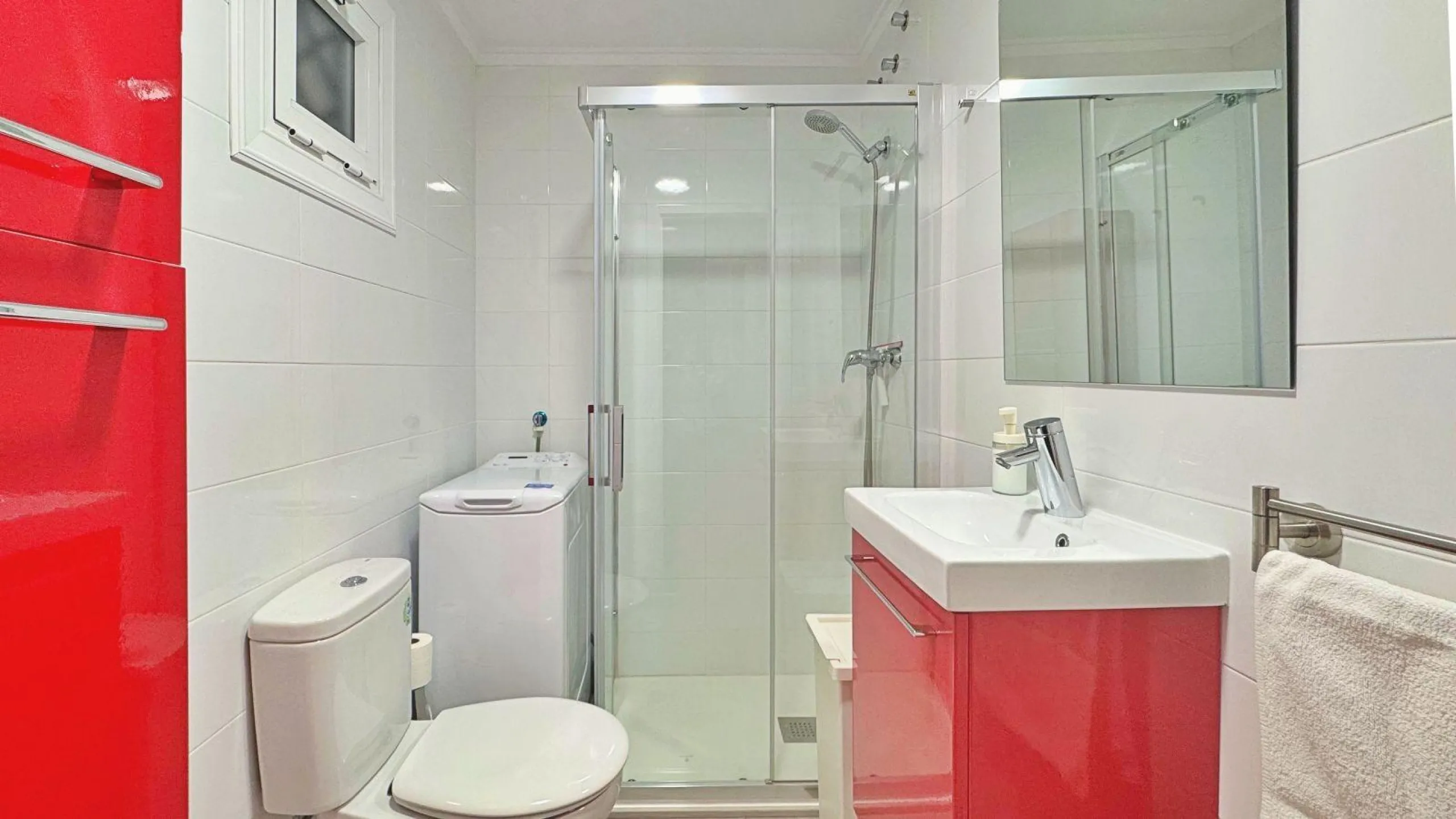 APARTMENT WITH LARGE TERRACE AND COMMUNITY SWIMMING POOL IN LA MATA. 1 BED. 1 BATH. AREA OF 45 M2.