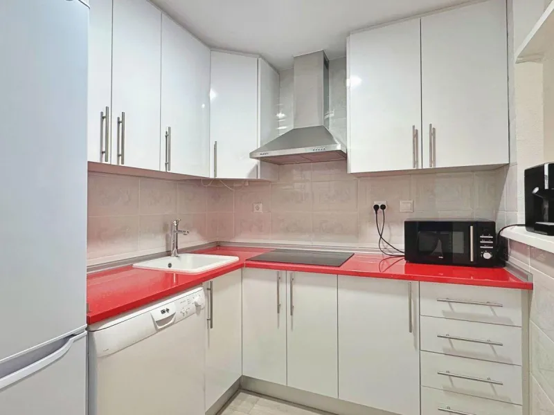 APARTMENT WITH LARGE TERRACE AND COMMUNITY SWIMMING POOL IN LA MATA. 1 BED. 1 BATH. AREA OF 45 M2.