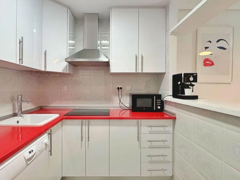 APARTMENT WITH LARGE TERRACE AND COMMUNITY SWIMMING POOL IN LA MATA. 1 BED. 1 BATH. AREA OF 45 M2.