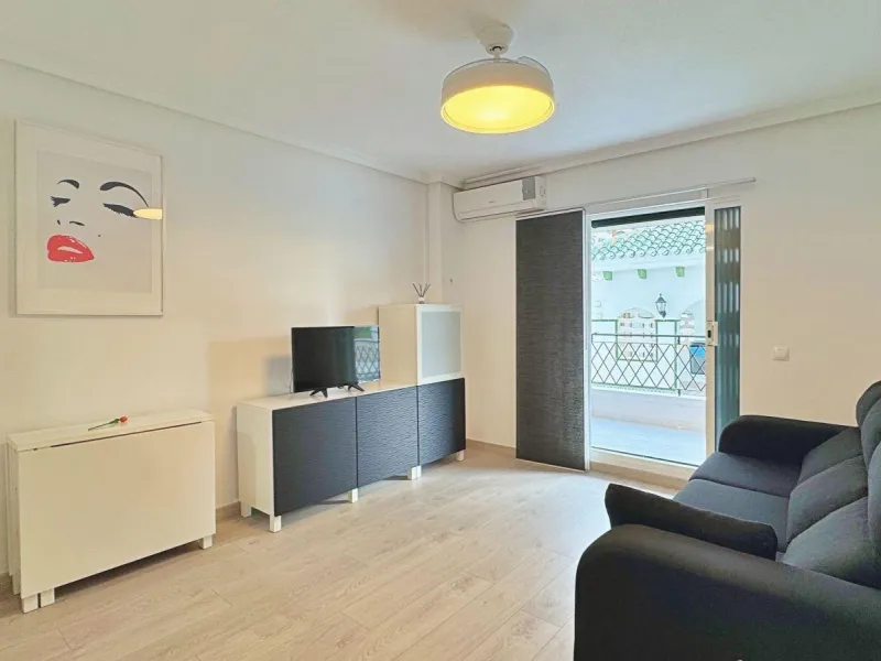 APARTMENT WITH LARGE TERRACE AND COMMUNITY SWIMMING POOL IN LA MATA. 1 BED. 1 BATH. AREA OF 45 M2.