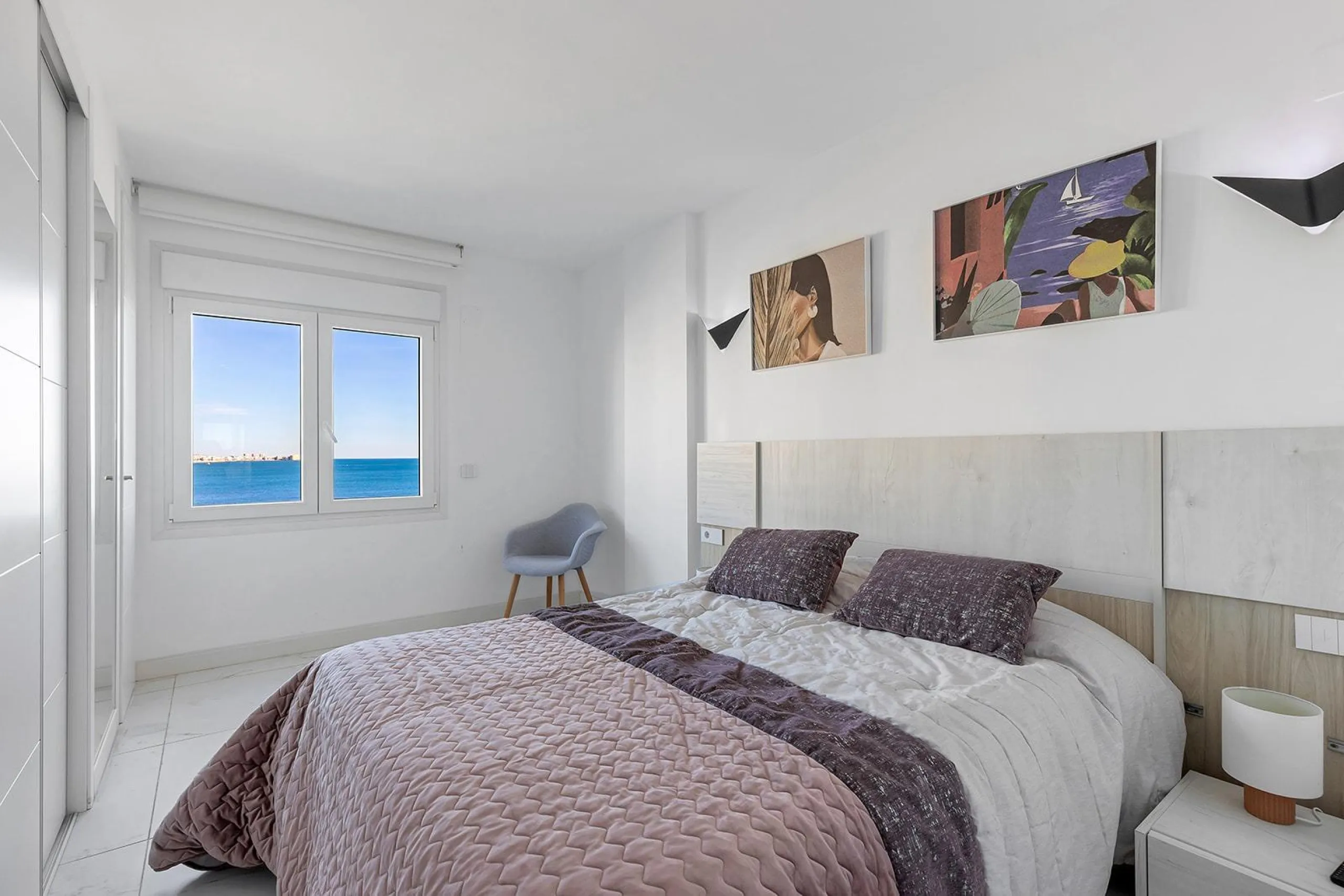 APARTMENT WITH SEA VIEWS AND DOUBLE ORIENTATION IN POSIDONIA WITH GARAGE + STORAGE INCLUDED. 2 BEDROOMS. 2 BATHROOMS.