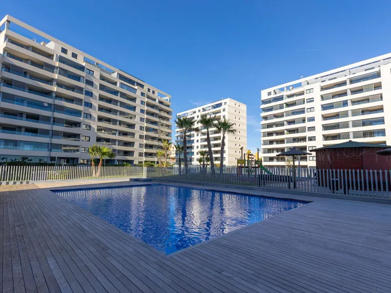 APARTMENT WITH SEA VIEWS AND DOUBLE ORIENTATION IN POSIDONIA WITH GARAGE + STORAGE INCLUDED. 2 BEDROOMS. 2 BATHROOMS.