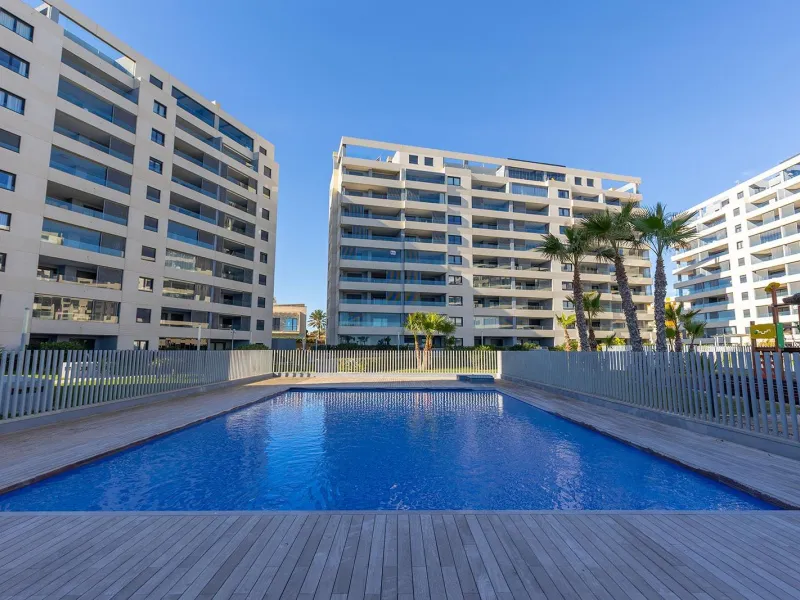 APARTMENT WITH SEA VIEWS AND DOUBLE ORIENTATION IN POSIDONIA WITH GARAGE + STORAGE INCLUDED. 2 BEDROOMS. 2 BATHROOMS.
