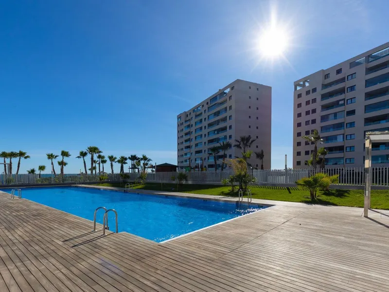 APARTMENT WITH SEA VIEWS AND DOUBLE ORIENTATION IN POSIDONIA WITH GARAGE + STORAGE INCLUDED. 2 BEDROOMS. 2 BATHROOMS.