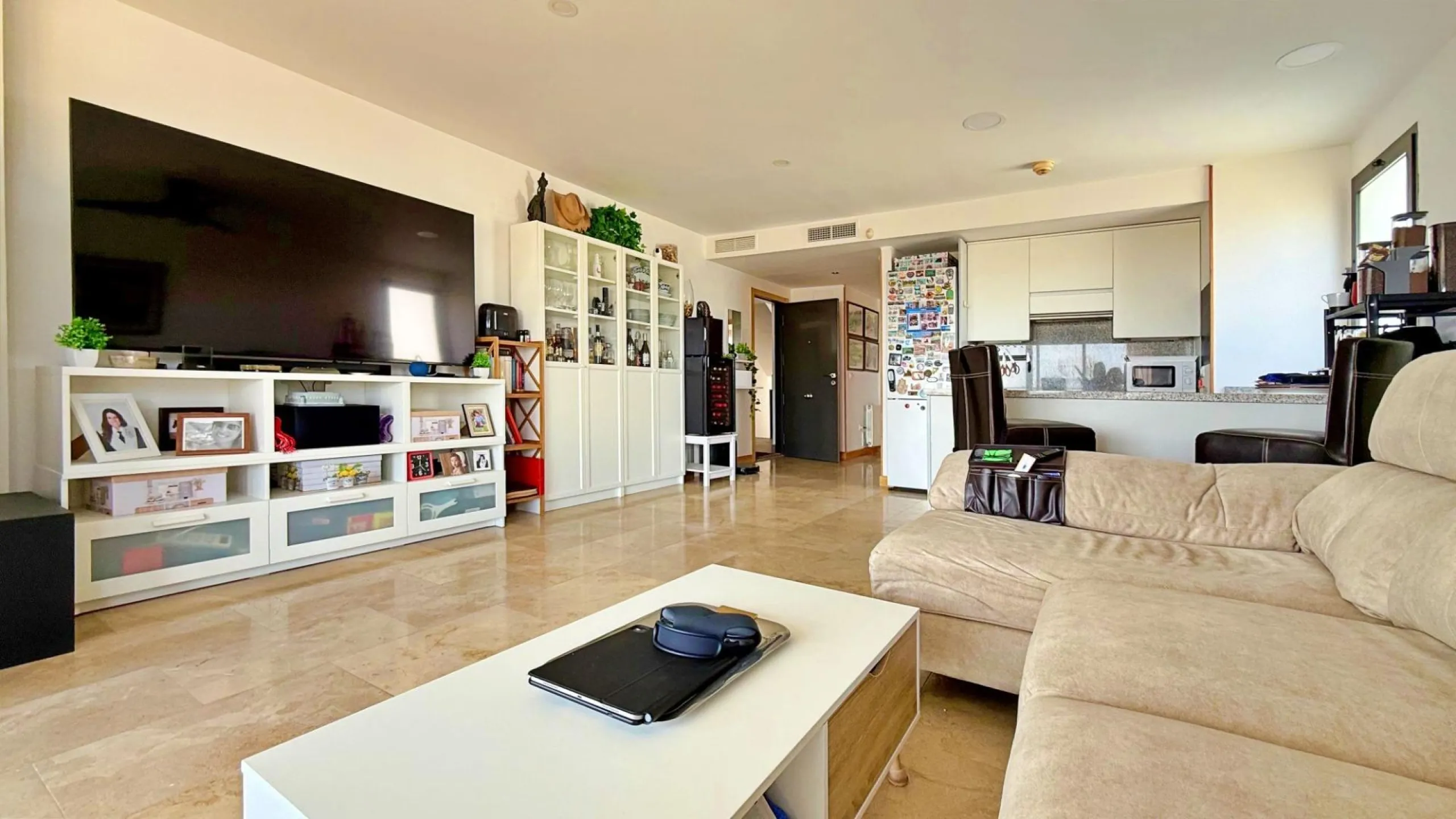 ÁTICO EN 'LOMAS DE CAMPOAMOR' CON SOLARIUM PRIVADO CON VISTAS AL MAR. GARAJE INCLUIDO, 2 DORMITORIOS Y 2 BAÑOS