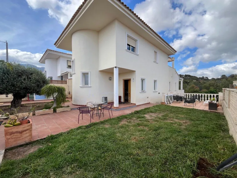 🌿 Charming Chalet in San Rafael – Alfaz del Pi