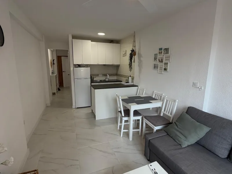 Apartamento Reformado con vista al mar