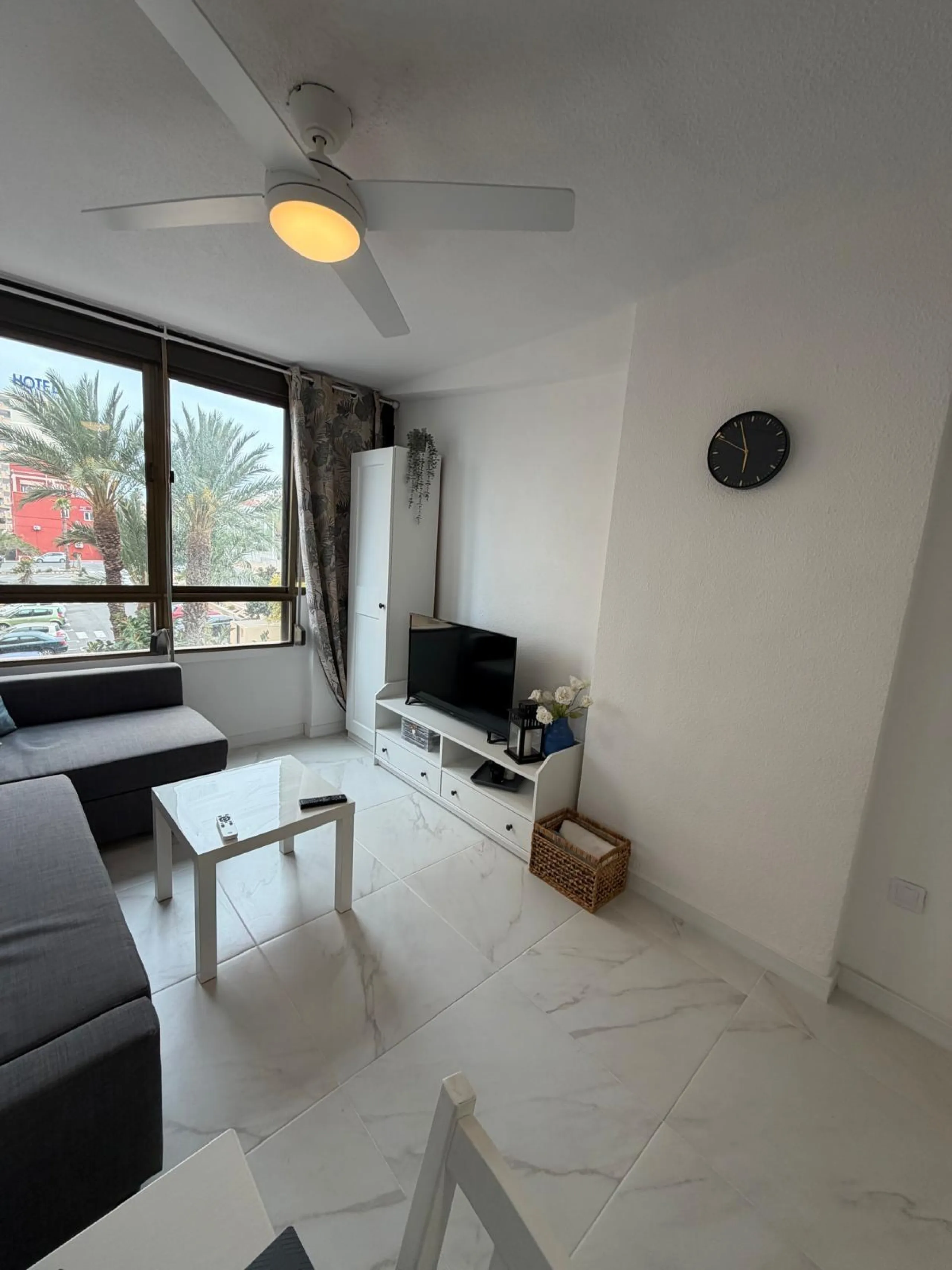 Apartamento Reformado con vista al mar