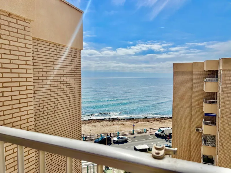 Charming Beachfront Penthouse in Torrevieja