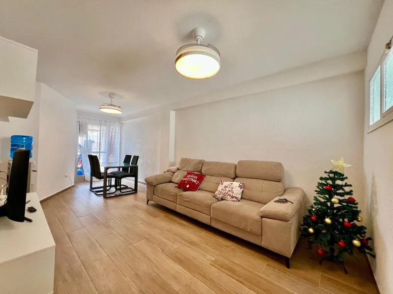 Charming Beachfront Penthouse in Torrevieja
