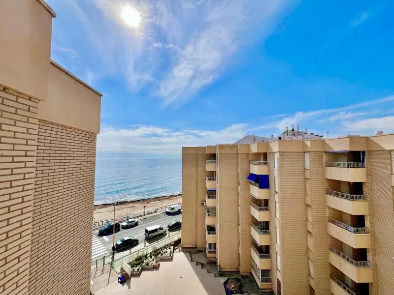 Charming Beachfront Penthouse in Torrevieja