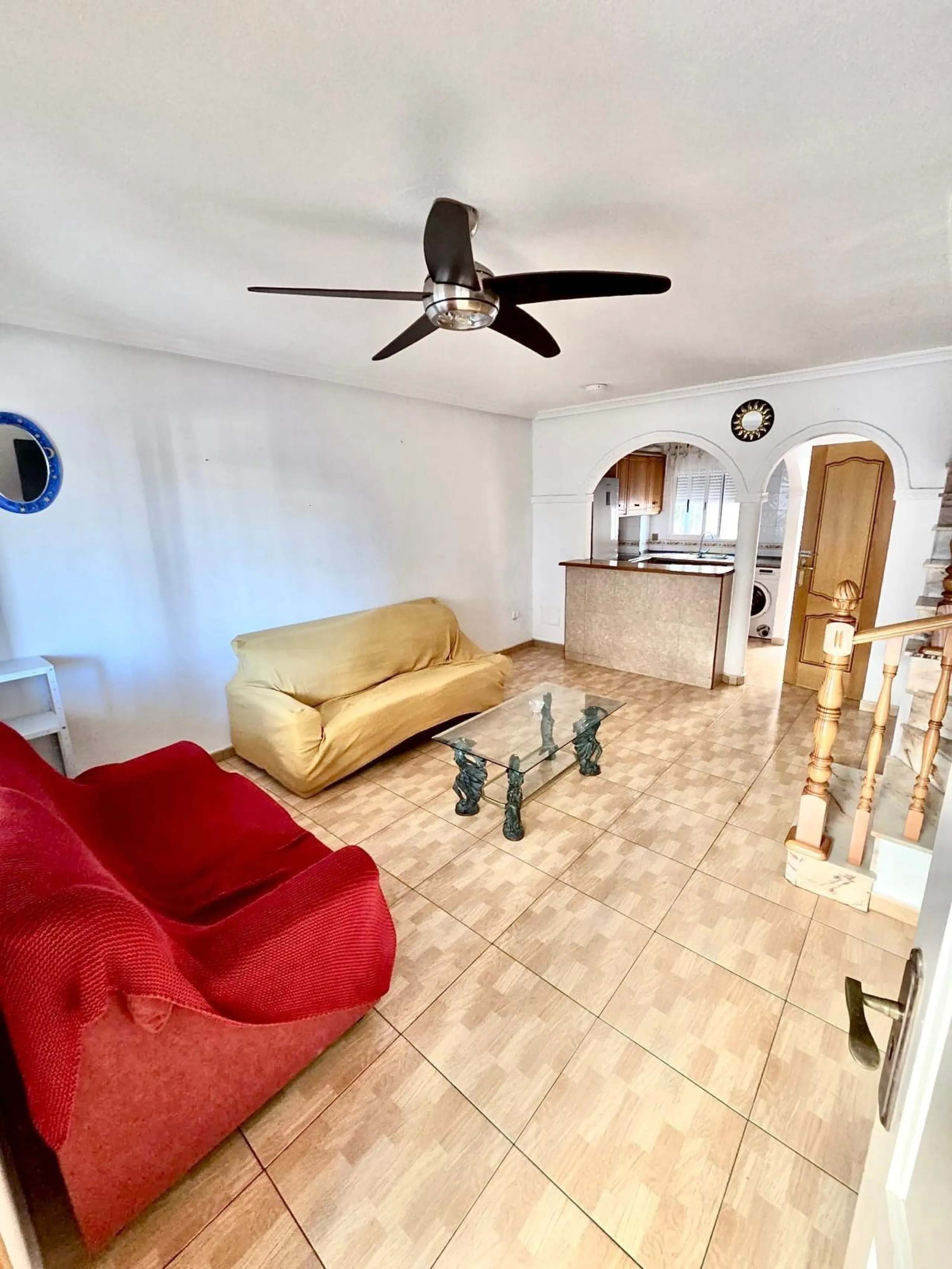 Townhouse with private garage, solarium and pool in Laguna, Orihuela Costa – excellent potential