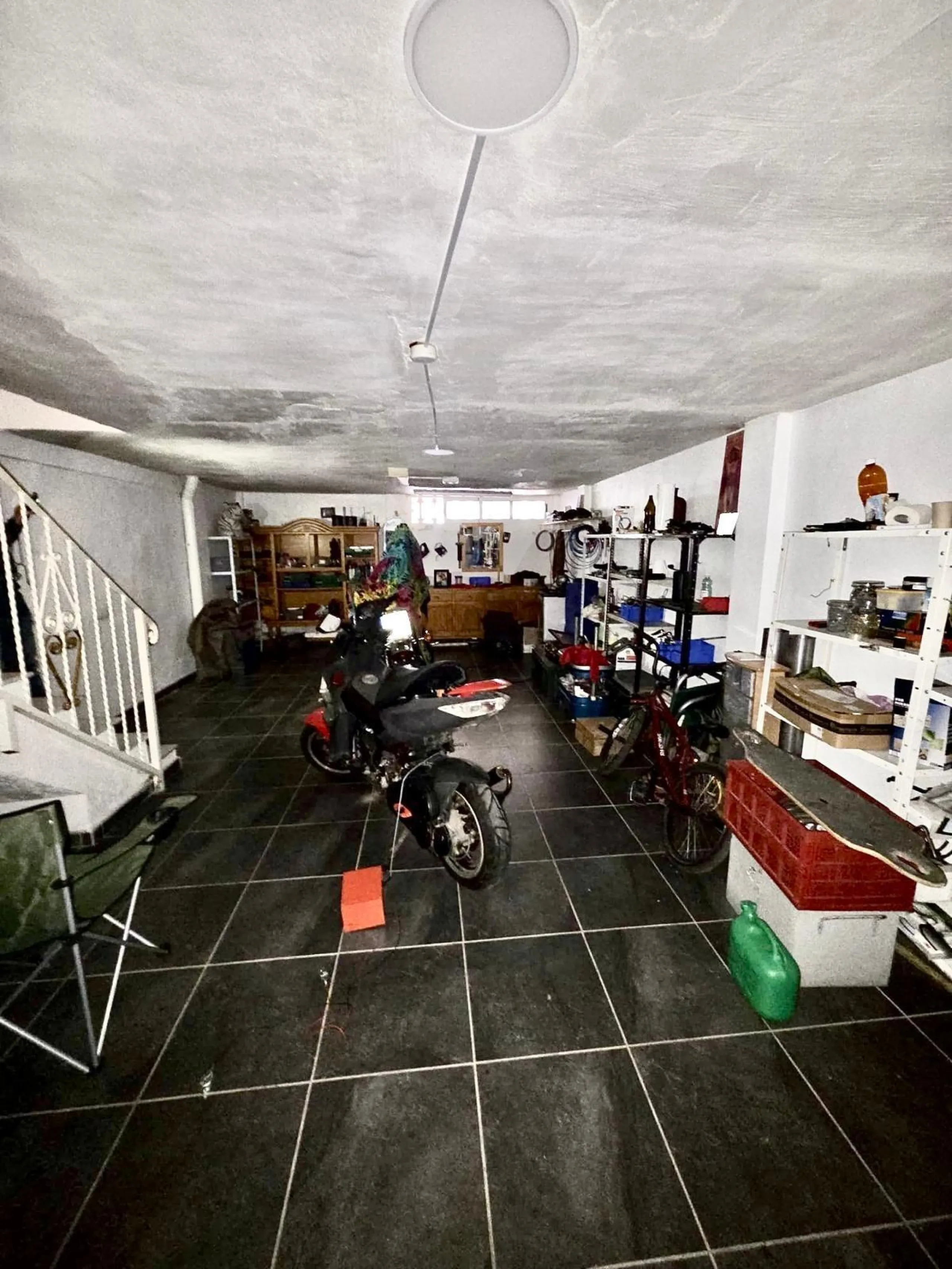 Townhouse with private garage, solarium and pool in Laguna, Orihuela Costa – excellent potential