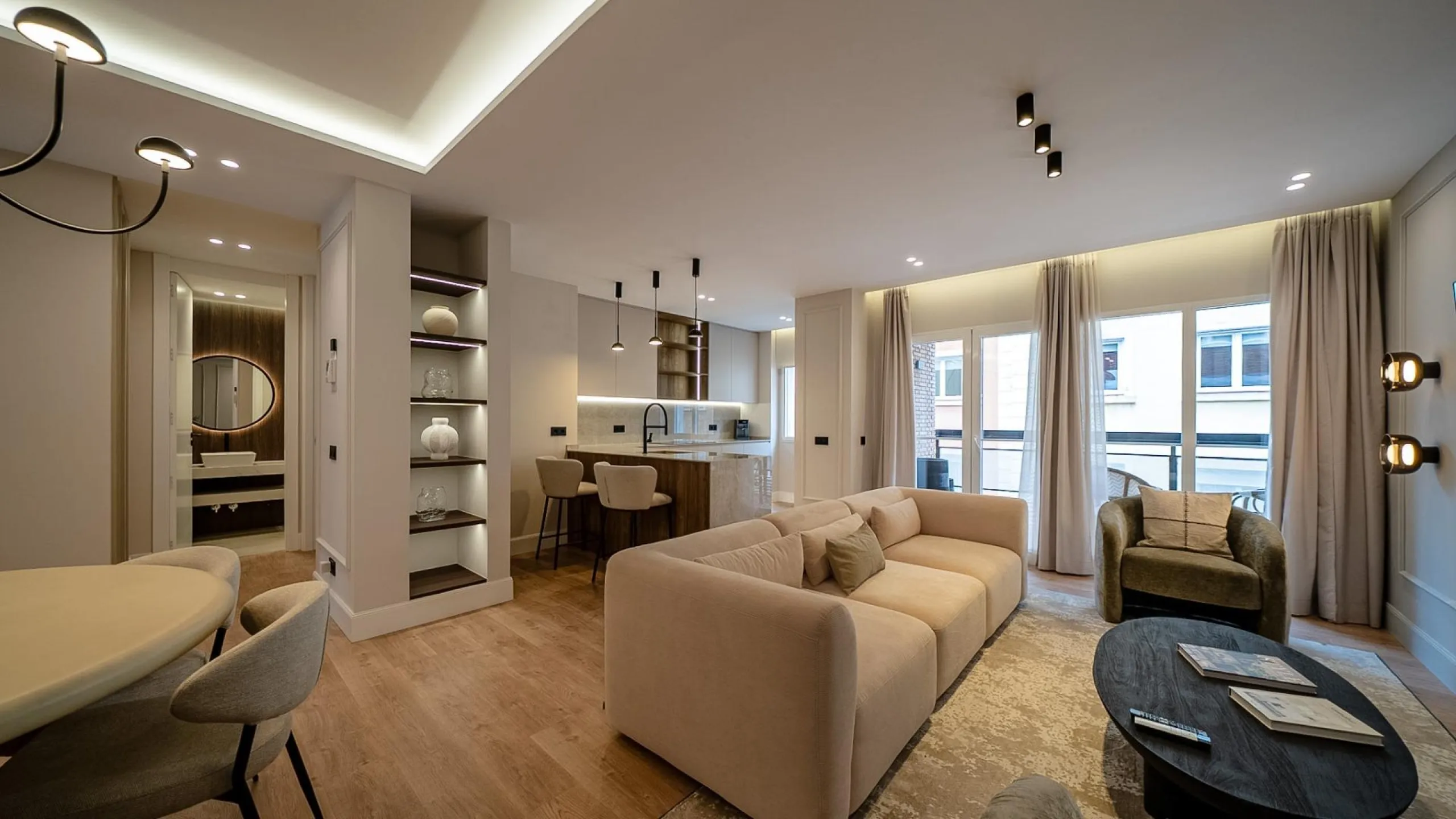 RENOVATED APARTMENT WITH TERRACE IN GOYA – SALAMANCA DISTRICT