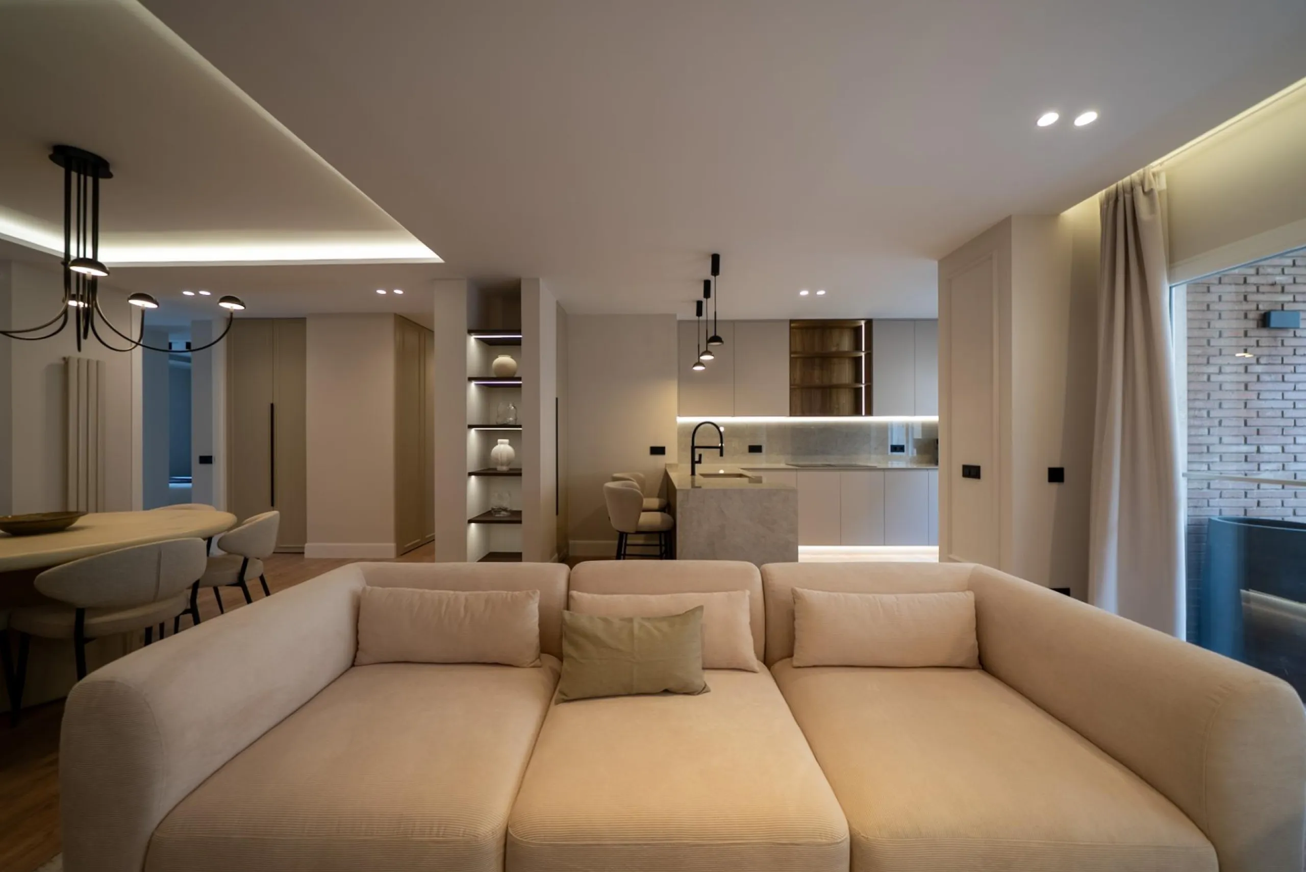 RENOVATED APARTMENT WITH TERRACE IN GOYA – SALAMANCA DISTRICT