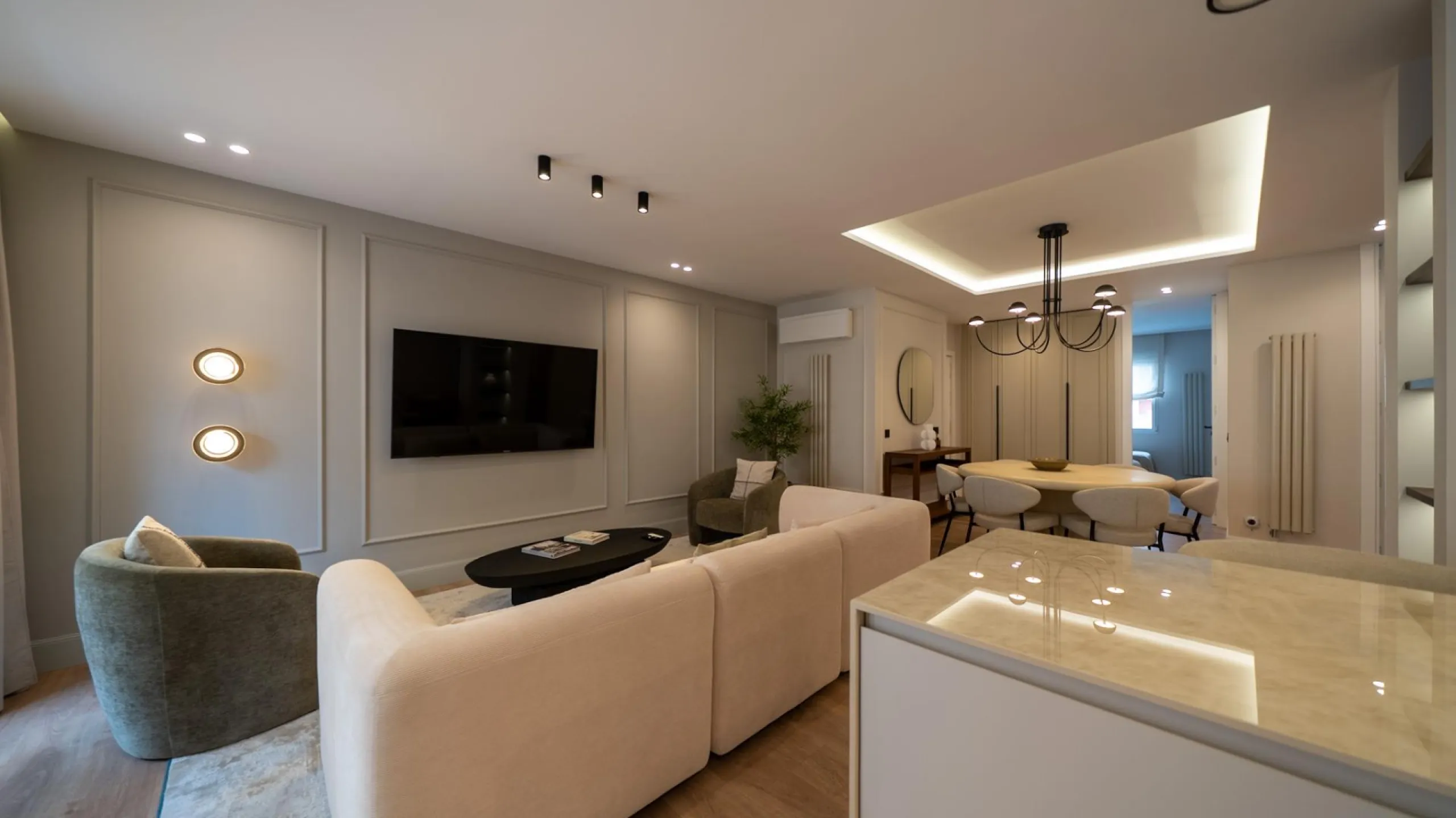 RENOVATED APARTMENT WITH TERRACE IN GOYA – SALAMANCA DISTRICT