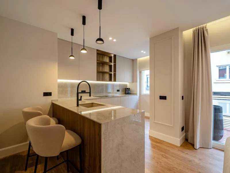 RENOVATED APARTMENT WITH TERRACE IN GOYA – SALAMANCA DISTRICT