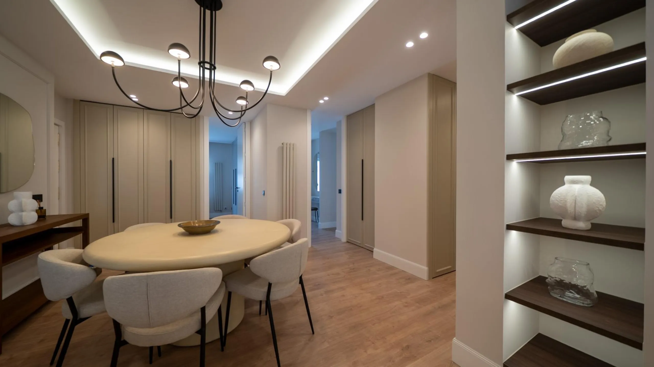 RENOVATED APARTMENT WITH TERRACE IN GOYA – SALAMANCA DISTRICT