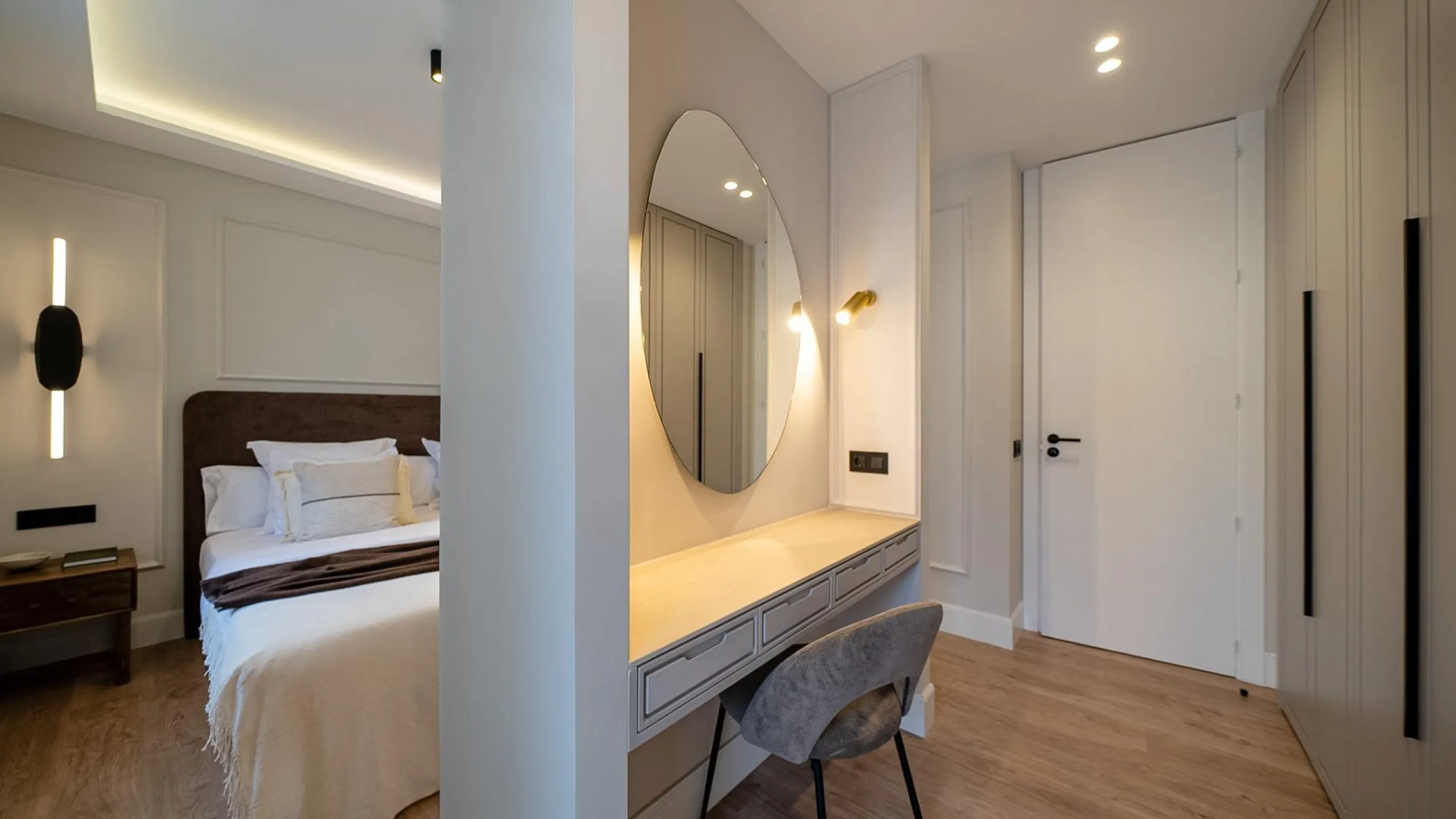 RENOVATED APARTMENT WITH TERRACE IN GOYA – SALAMANCA DISTRICT