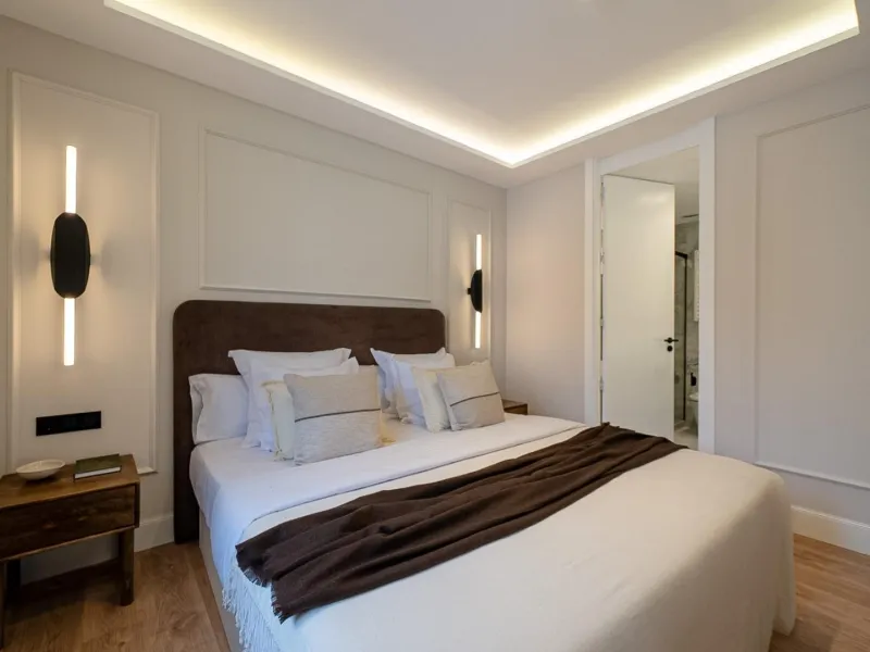RENOVATED APARTMENT WITH TERRACE IN GOYA – SALAMANCA DISTRICT