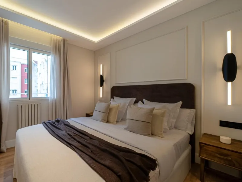 RENOVATED APARTMENT WITH TERRACE IN GOYA – SALAMANCA DISTRICT