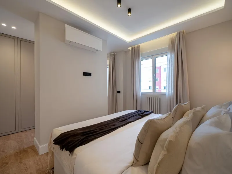 RENOVATED APARTMENT WITH TERRACE IN GOYA – SALAMANCA DISTRICT