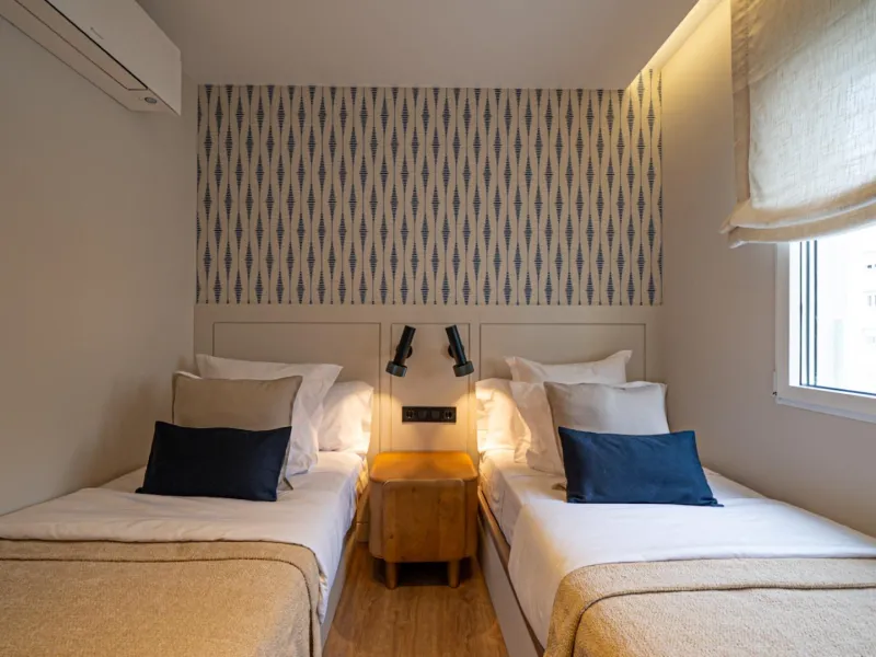 RENOVATED APARTMENT WITH TERRACE IN GOYA – SALAMANCA DISTRICT