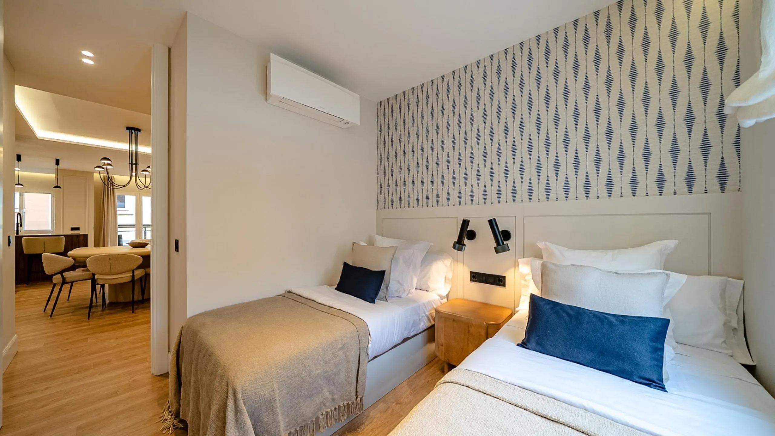 RENOVATED APARTMENT WITH TERRACE IN GOYA – SALAMANCA DISTRICT