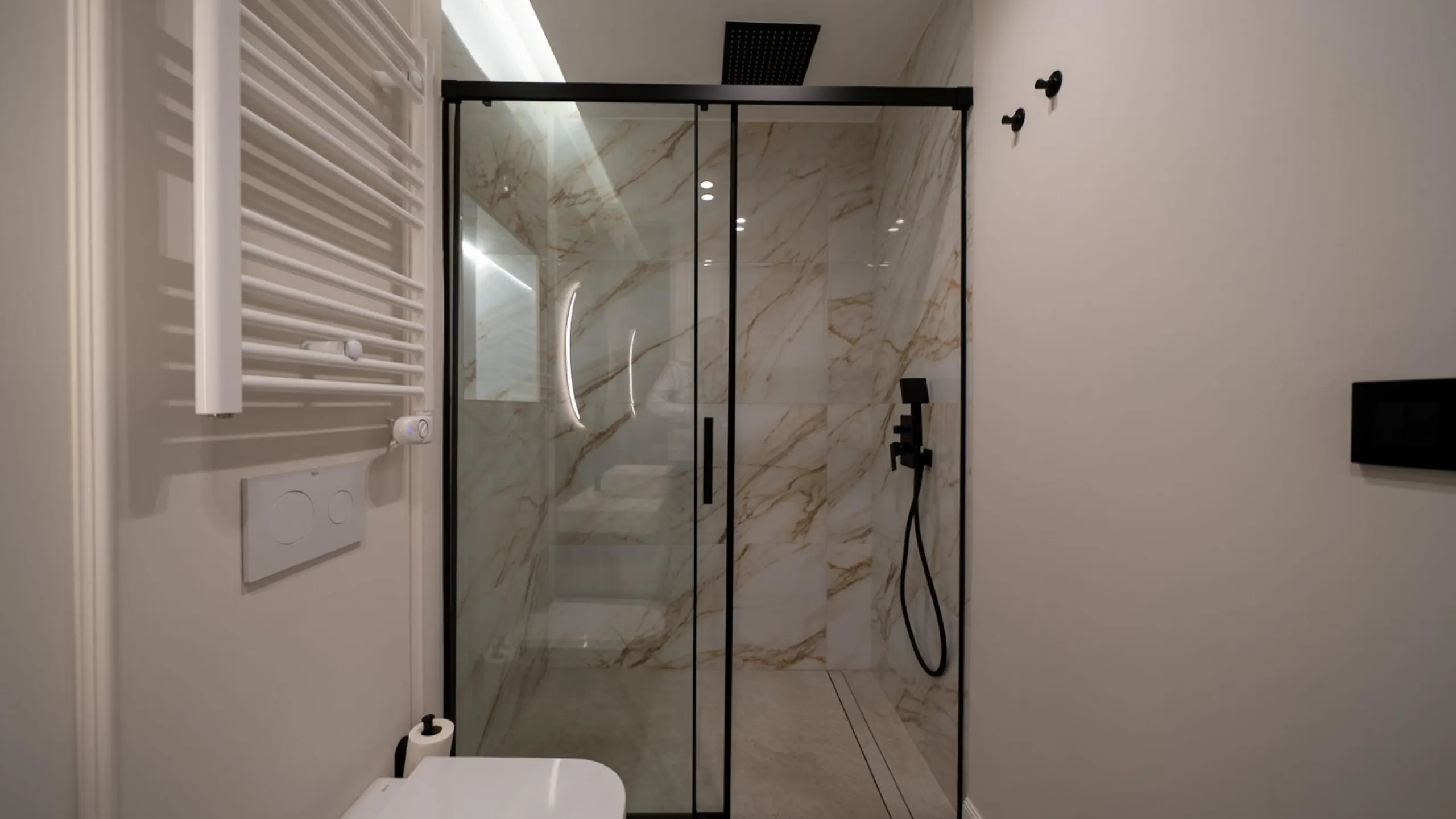 RENOVATED APARTMENT WITH TERRACE IN GOYA – SALAMANCA DISTRICT