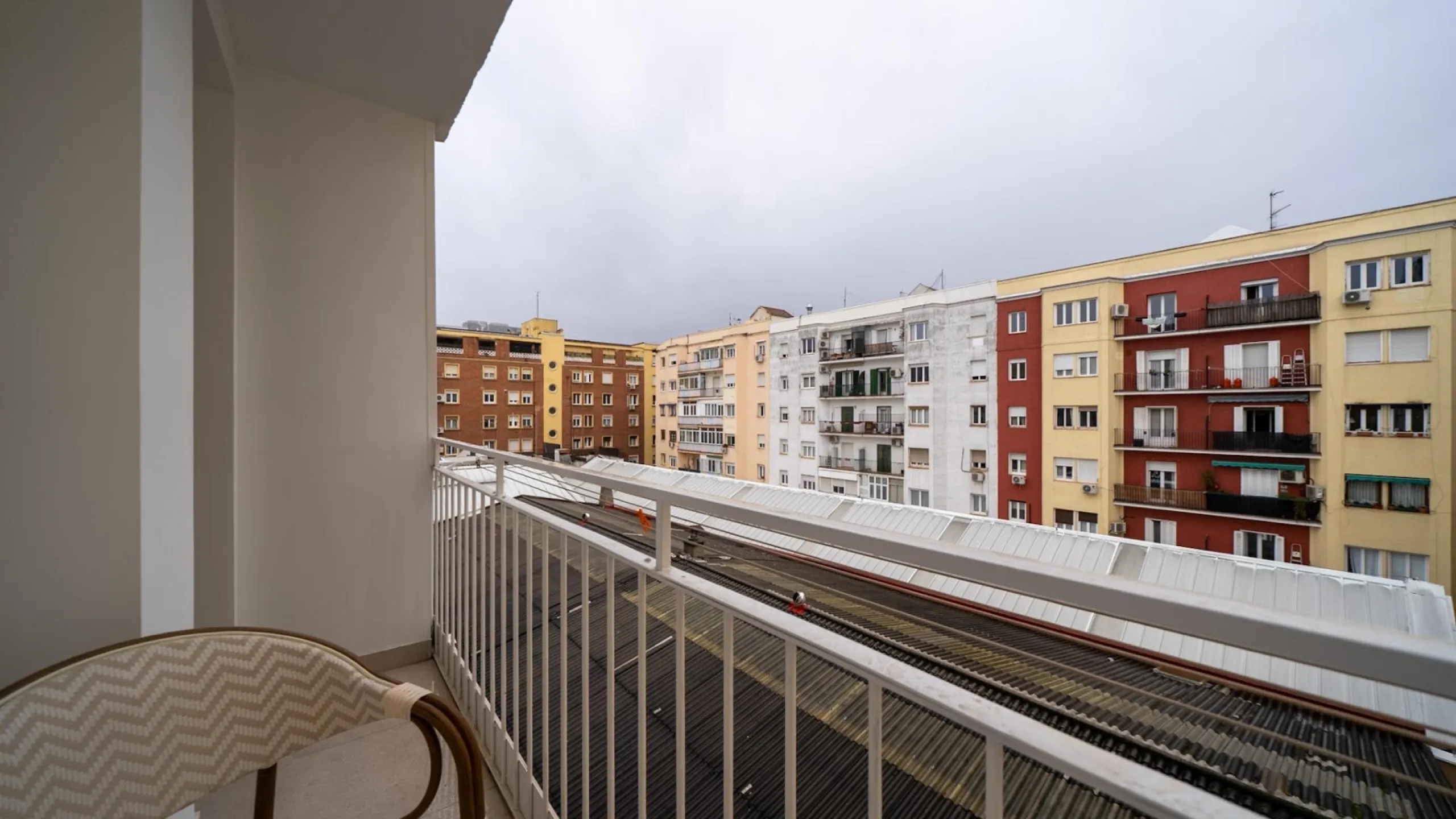 RENOVATED APARTMENT WITH TERRACE IN GOYA – SALAMANCA DISTRICT