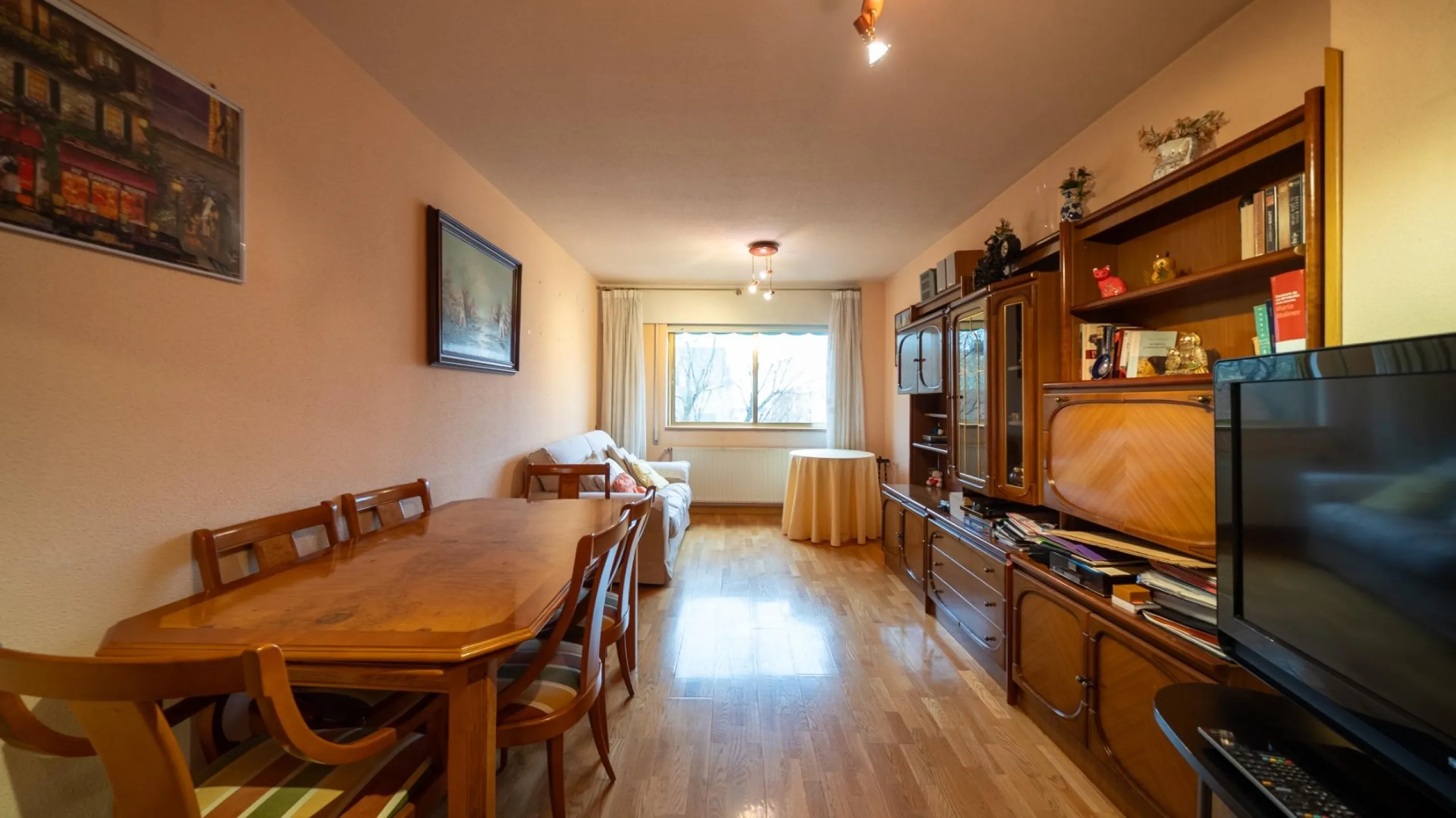FANTASTIC EXTERIOR APARTMENT ON THE THIRD FLOOR IN TRES OLIVOS - VALVERDE, MADRID