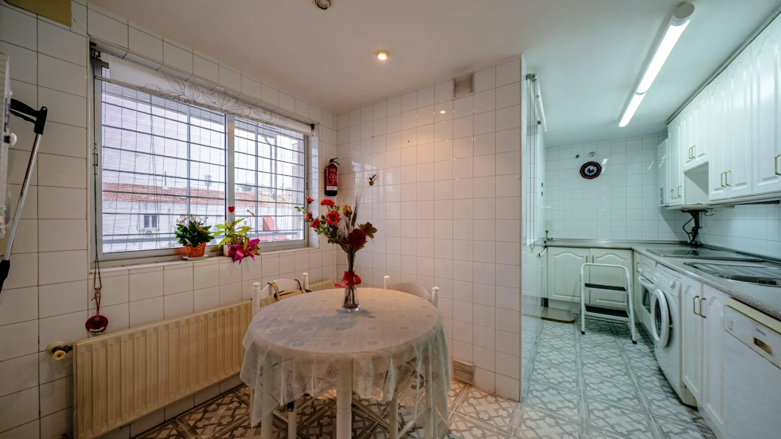 FANTASTIC EXTERIOR APARTMENT ON THE THIRD FLOOR IN TRES OLIVOS - VALVERDE, MADRID