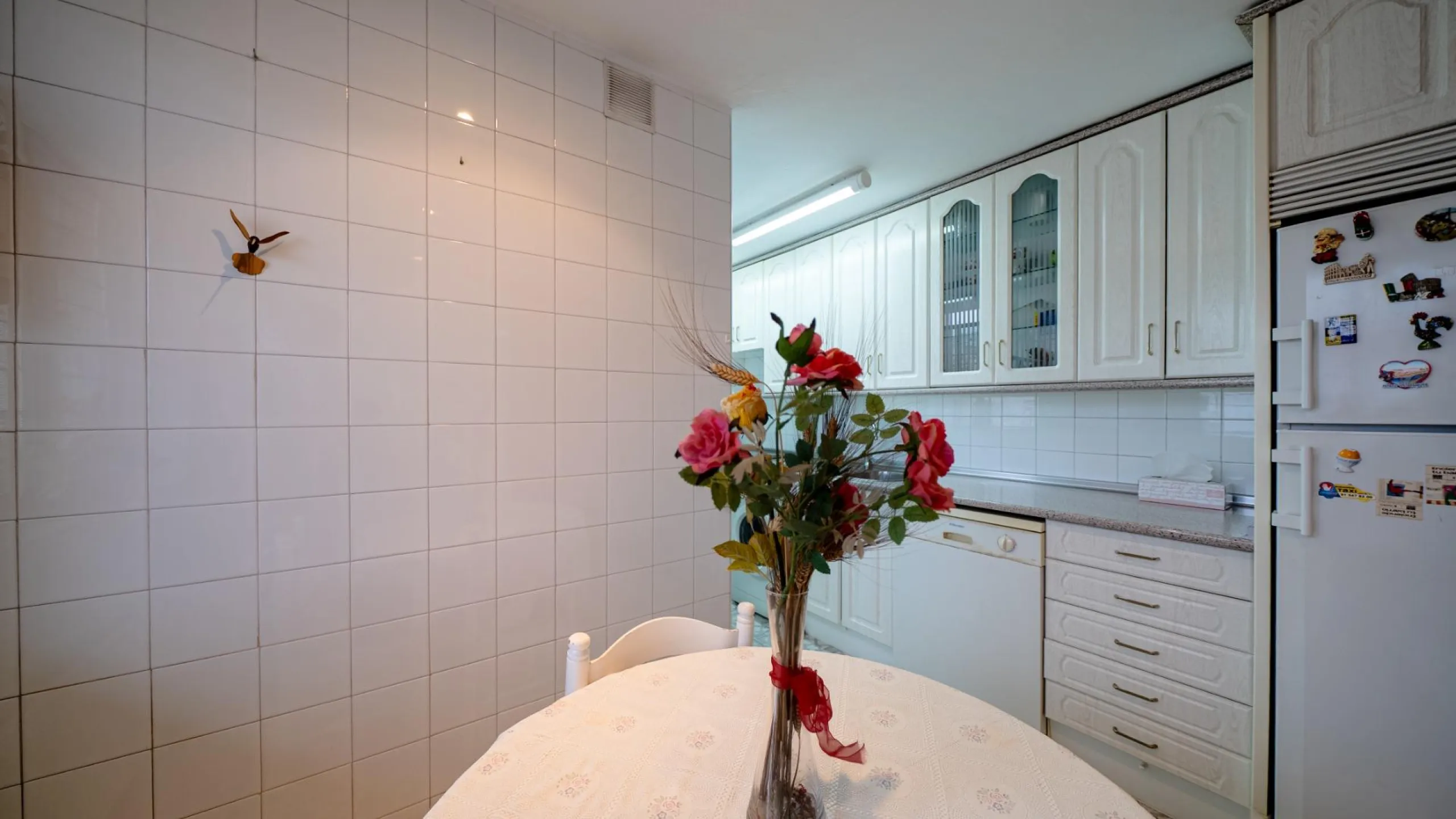 FANTASTIC EXTERIOR APARTMENT ON THE THIRD FLOOR IN TRES OLIVOS - VALVERDE, MADRID
