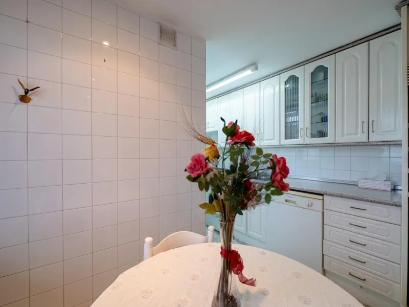 FANTASTIC EXTERIOR APARTMENT ON THE THIRD FLOOR IN TRES OLIVOS - VALVERDE, MADRID