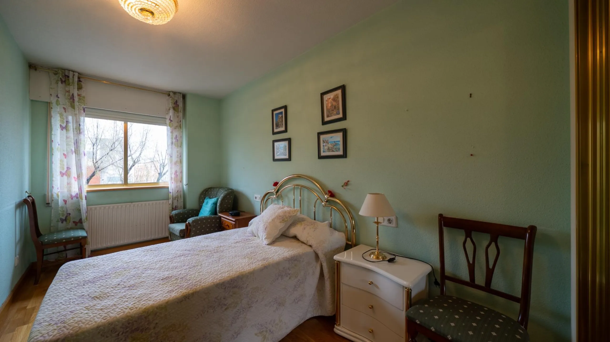 FANTASTIC EXTERIOR APARTMENT ON THE THIRD FLOOR IN TRES OLIVOS - VALVERDE, MADRID