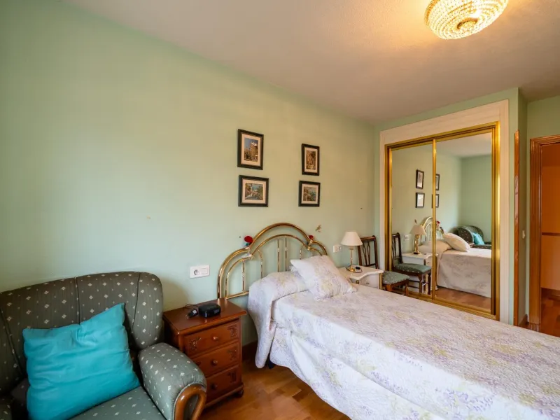 FANTASTIC EXTERIOR APARTMENT ON THE THIRD FLOOR IN TRES OLIVOS - VALVERDE, MADRID