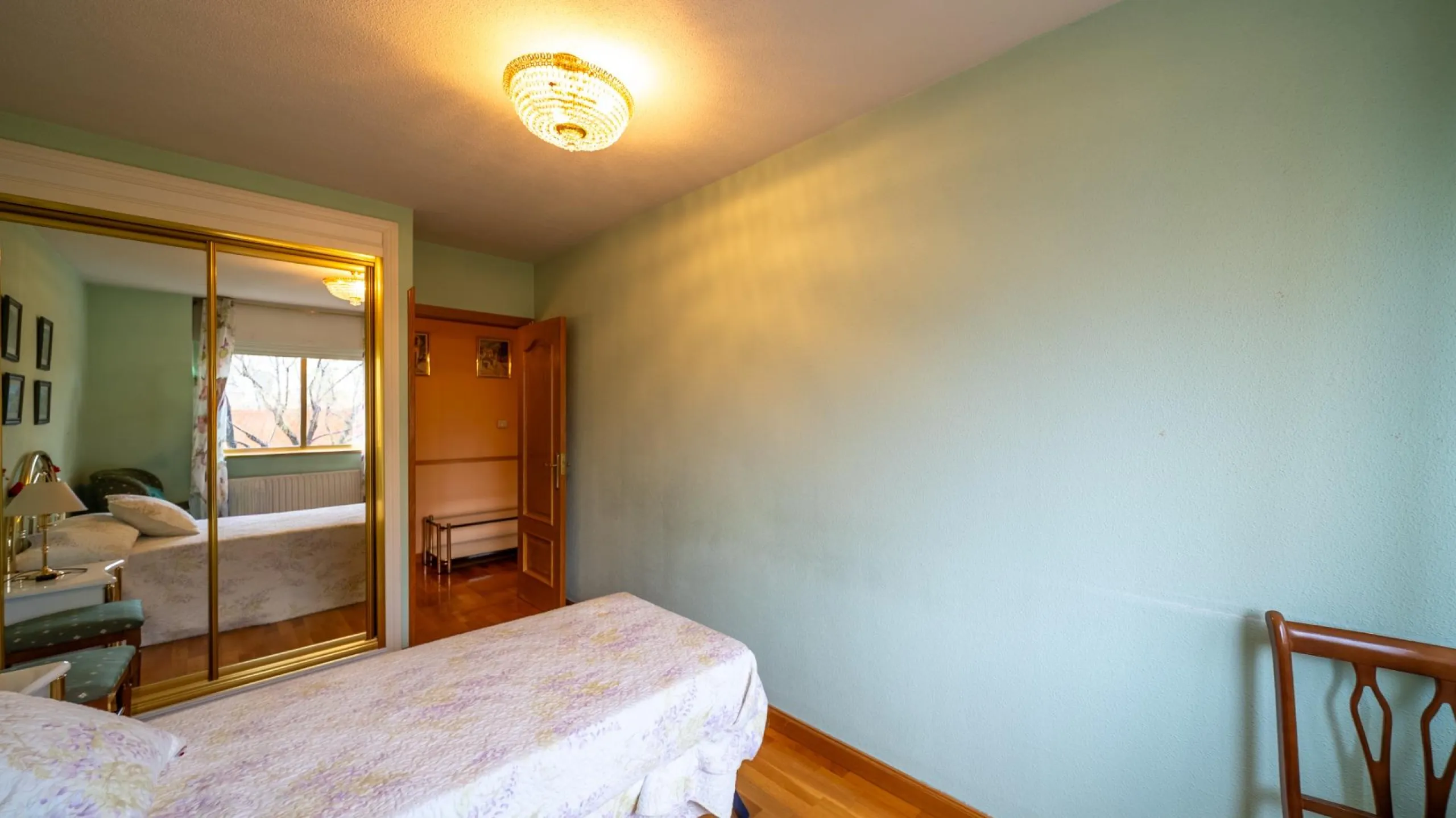 FANTASTIC EXTERIOR APARTMENT ON THE THIRD FLOOR IN TRES OLIVOS - VALVERDE, MADRID