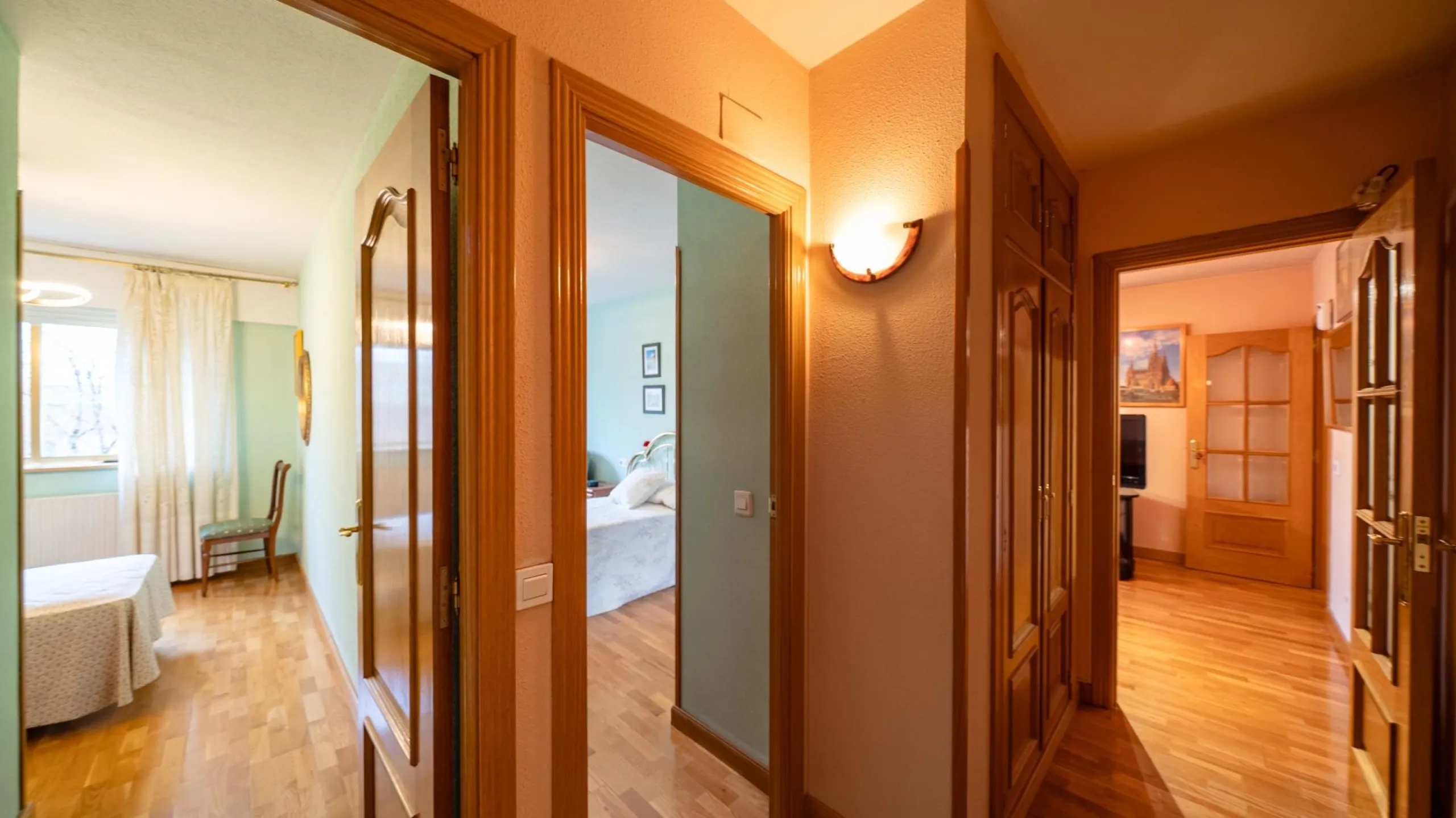 FANTASTIC EXTERIOR APARTMENT ON THE THIRD FLOOR IN TRES OLIVOS - VALVERDE, MADRID