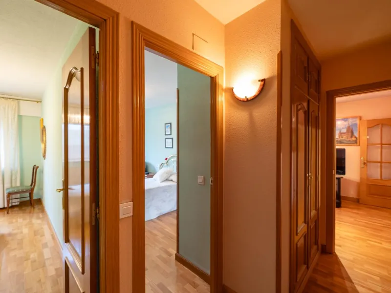 FANTASTIC EXTERIOR APARTMENT ON THE THIRD FLOOR IN TRES OLIVOS - VALVERDE, MADRID