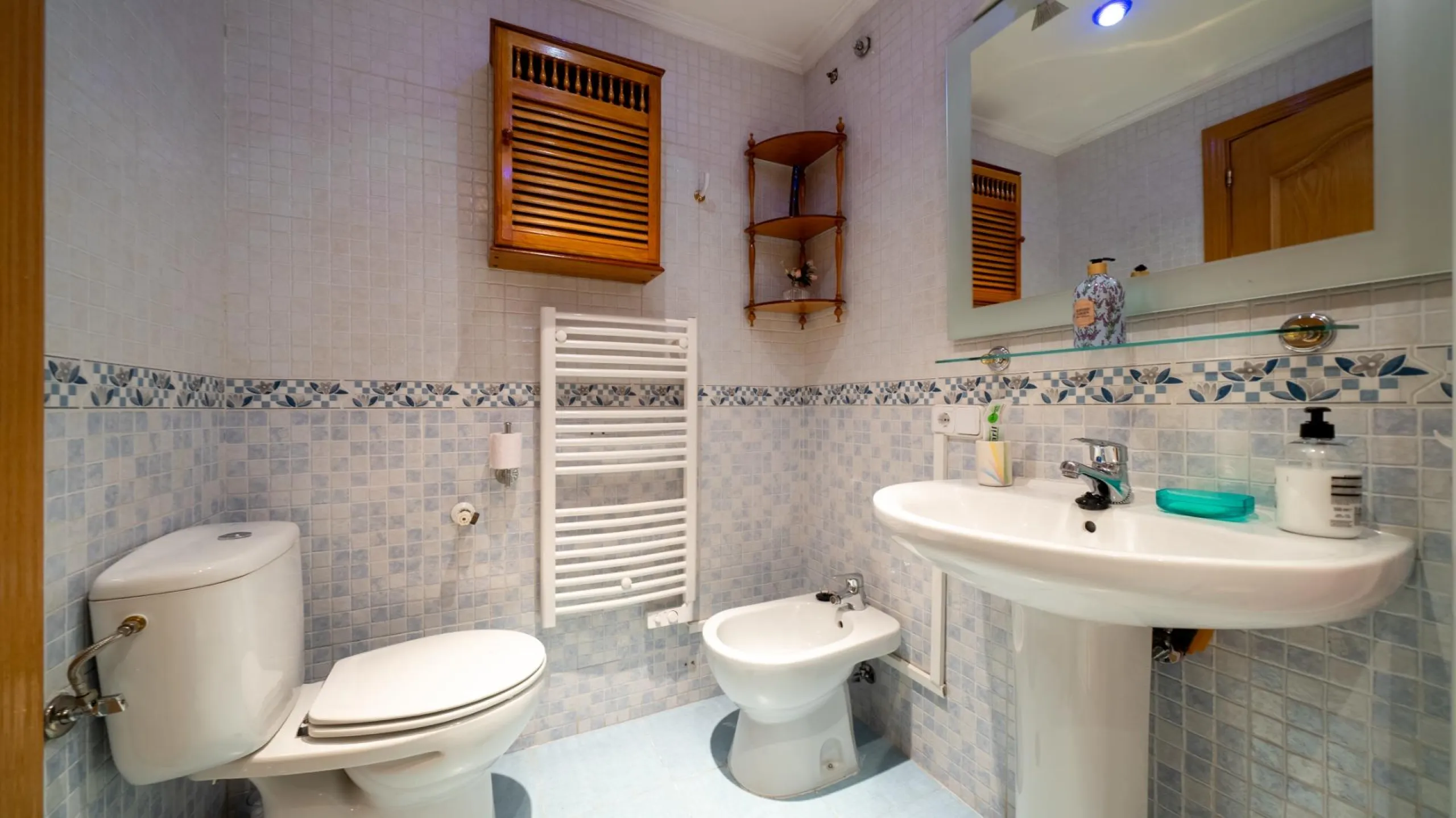 FANTASTIC EXTERIOR APARTMENT ON THE THIRD FLOOR IN TRES OLIVOS - VALVERDE, MADRID