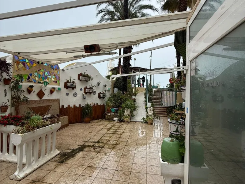 Restaurant on the Frontline of La Fosa Beach, Calpe – Business Ready to Start