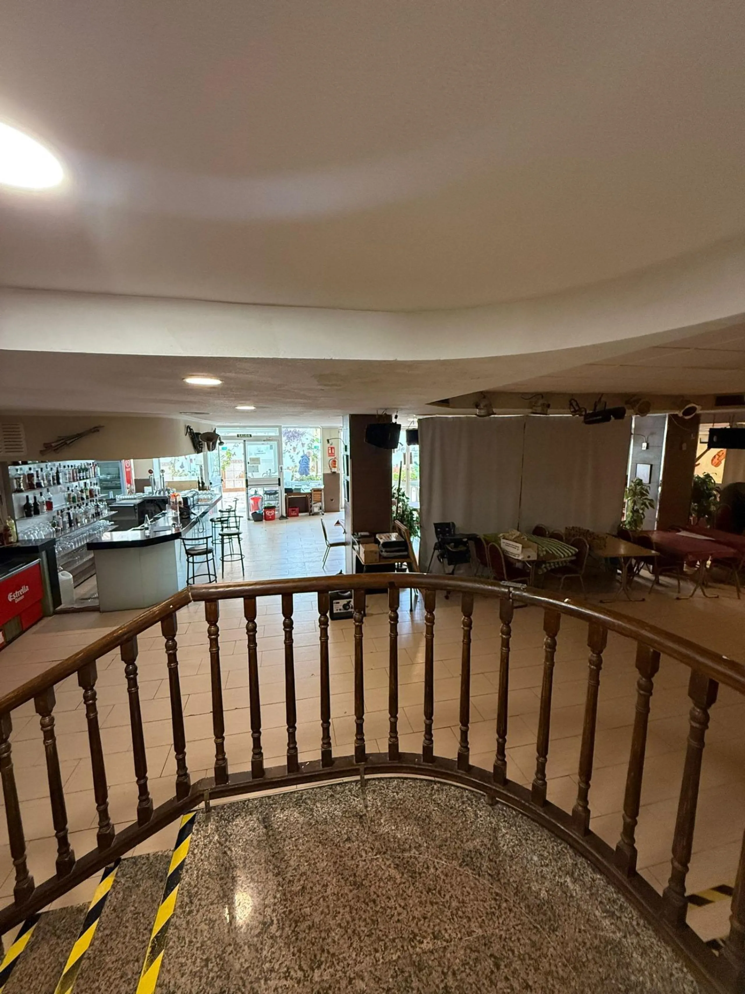 Restaurant on the Frontline of La Fosa Beach, Calpe – Business Ready to Start